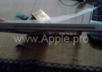 macbook case rumeur 3 200x142 - Apple "Brick" :: Premières photos d'espion!