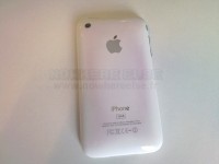 iphone 3gs surchauffe rose 3 200x150 - L&#039;iPhone 3GS surchauffe et devient rose